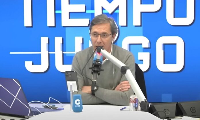 Paco González hablando en COPE. 