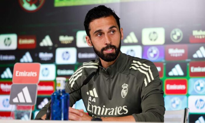 Arbeloa respalda a Carvajal y zanja la polémica