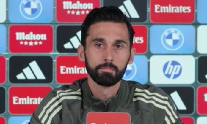 Arbeloa lanza un 