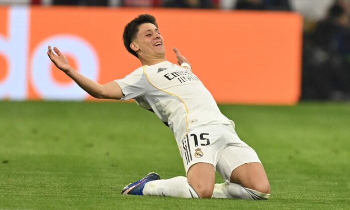 Arda Güler celebrando un gol con el Real Madrid.
