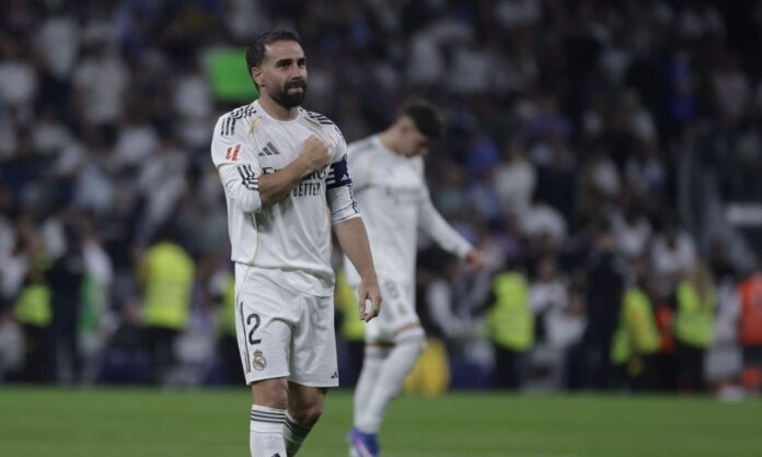 Dani Carvajal disputando un partido con el Real Madrid.