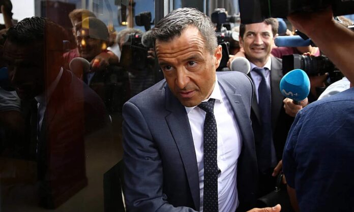 Jorge Mendes es uno de los representantes del fútbol más importantes.
