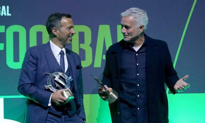 Jorge Mendes y José Mourinho, durante una entrega de premios reciente.