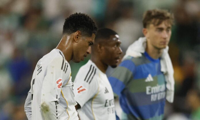 Jugadores del Real Madrid después de jugar contra el Betis.