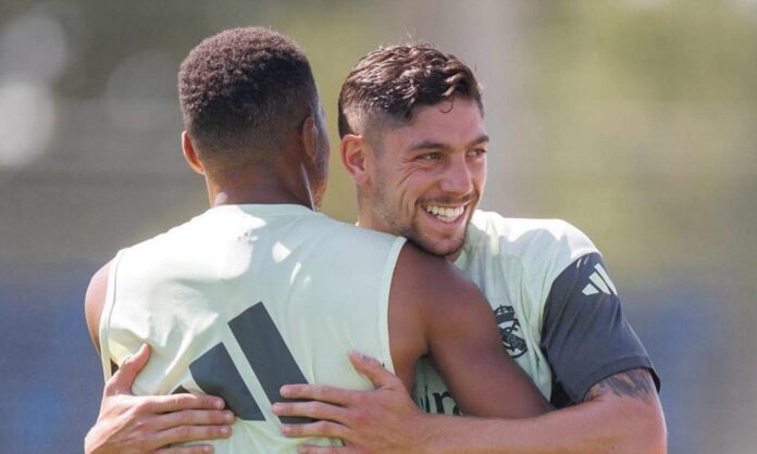 Kylian Mbappé y Fede Valverde durante un entrenamiento.