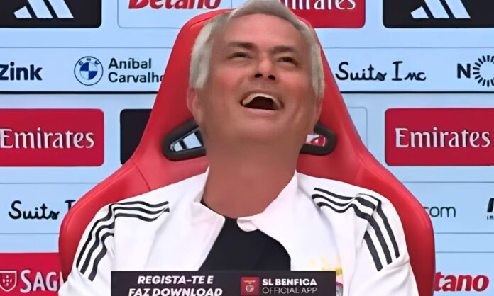 José Mourinho alimenta las dudas sobre su futuro
