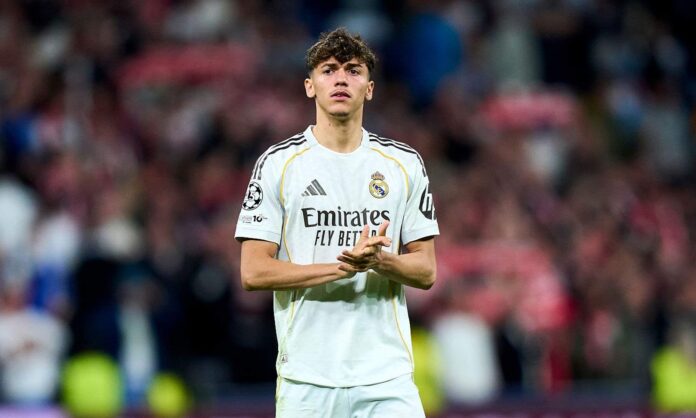 Thiago Pitarch después de jugar un partido con el Real Madrid.