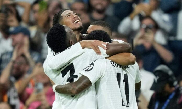 Vinícius Júnior, Rodrygo Goes, Jude Bellingham y Kylian Mbappé celebrando un gol.