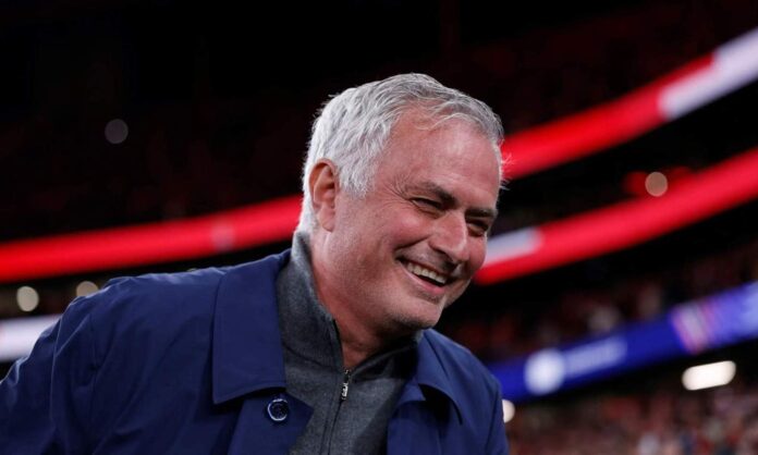 José Mourinho entrenando al Benfica.