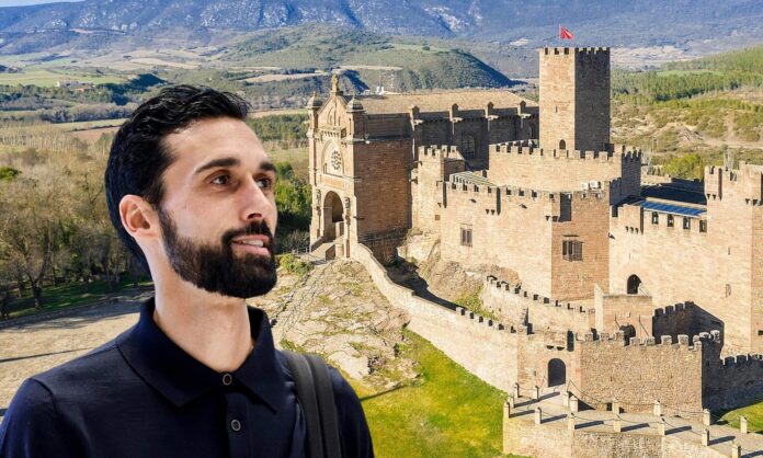 El refugio de Arbeloa en un pueblo de Navarra: piscinas naturales, un monasterio del S.XII y un desierto único en España