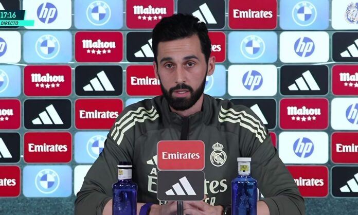 Álvaro Arbeloa, en la sala de prensa de la Ciudad Real Madrid