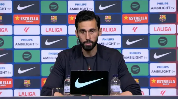  El mensaje de Arbeloa tras el Clásico: «Hay que anteponer lo colectivo a lo individual»

