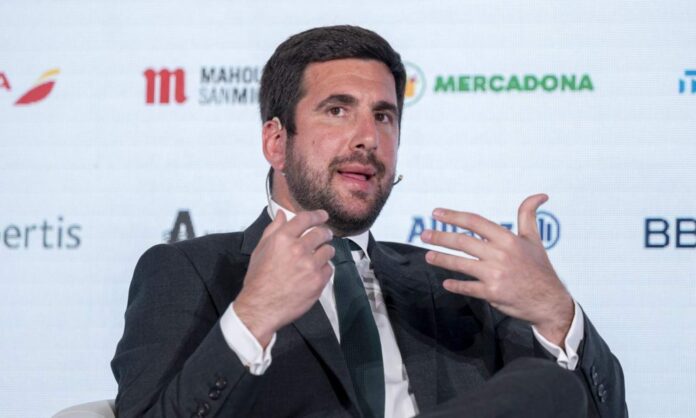 Enrique Riquelme optaría por contar con la figura de un director deportivo: sería extranjero