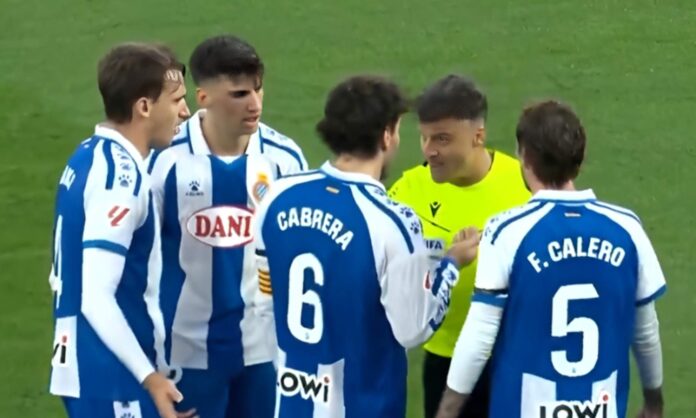 Gil Manzano desquició al RCD Espanyol y Real Madrid con su arbitraje