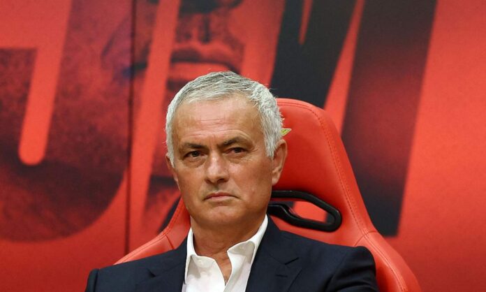 José Mourinho como entrenador del Benfica. 