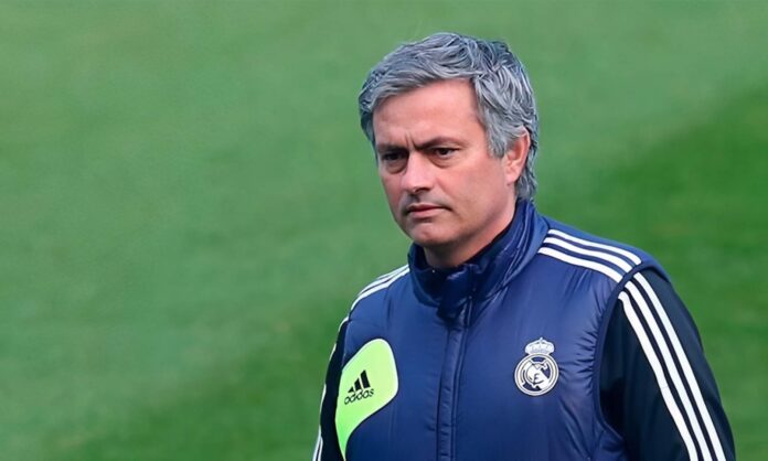 José Mourinho durante un entrenamiento del Real Madrid.
