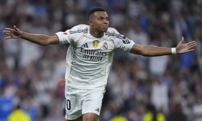 Kylian Mbappé, celebrando un gol en la Liga en un partido del Real Madrid durante esta temporada.