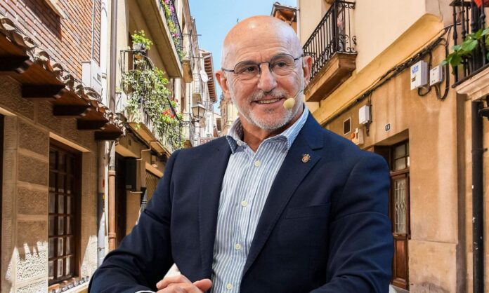 Luis de la Fuente nació en Haro (La Rioja) ynunca ha renegado de sus orígenes.