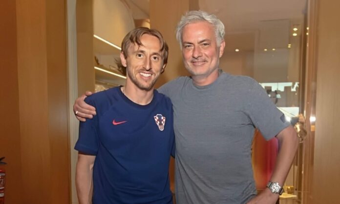 Modric no cuenta con el título pertinente para ser el ayudante de Mourinho