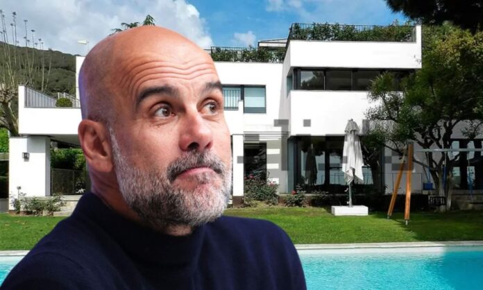 Pep Guardiola tiene una casa enorme en Barcelona, en el barrio lujoso de Pedralbes.