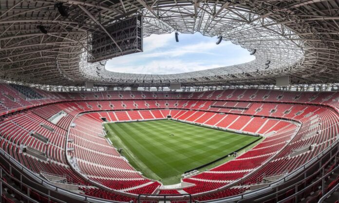 Así es el nuevo Puskas Arenas donde se juega la final de la Champions: 67.000 espectadores, inaugurado hace solo 7 años y dedicado a una leyenda del Real Madrid

