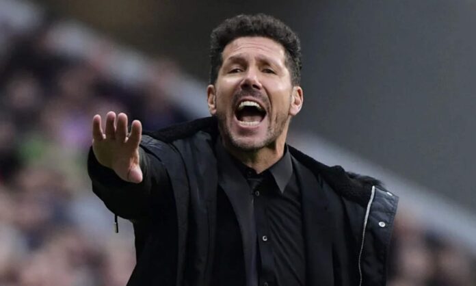 El Cholo Simeone entrenando al Atlético de Madrid.