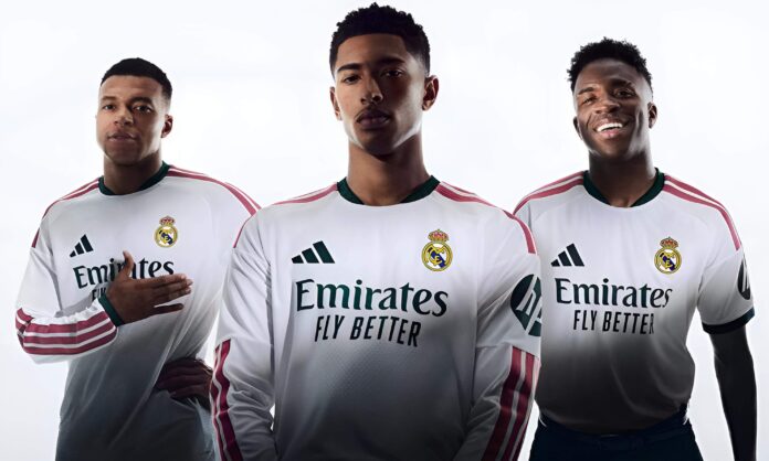 Ya es oficial: el Real Madrid presenta la nueva equipación para la próxima temporada con Bellingham como cabeza de cartel

