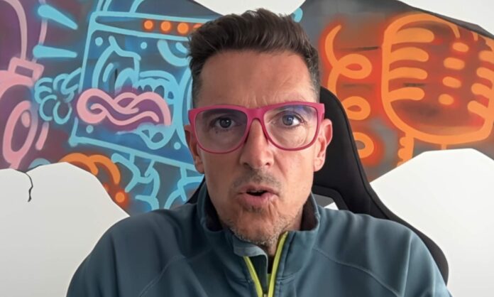 Periodista Miguel Serrano: 