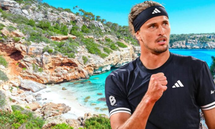 El refugio donde desconecta Zverev en España: 500 kilómetros de costa, una sierra reconocida por la UNESCO y playas de aguas cristalinas

